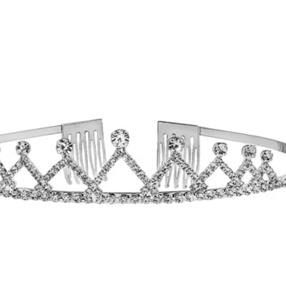 LC Lauren Conrad Accessories - LC Lauren Conrad Tiara with Large Simulated Crystals with Combs NWT